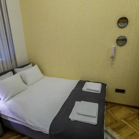 Apartment Makenzijeva Center *